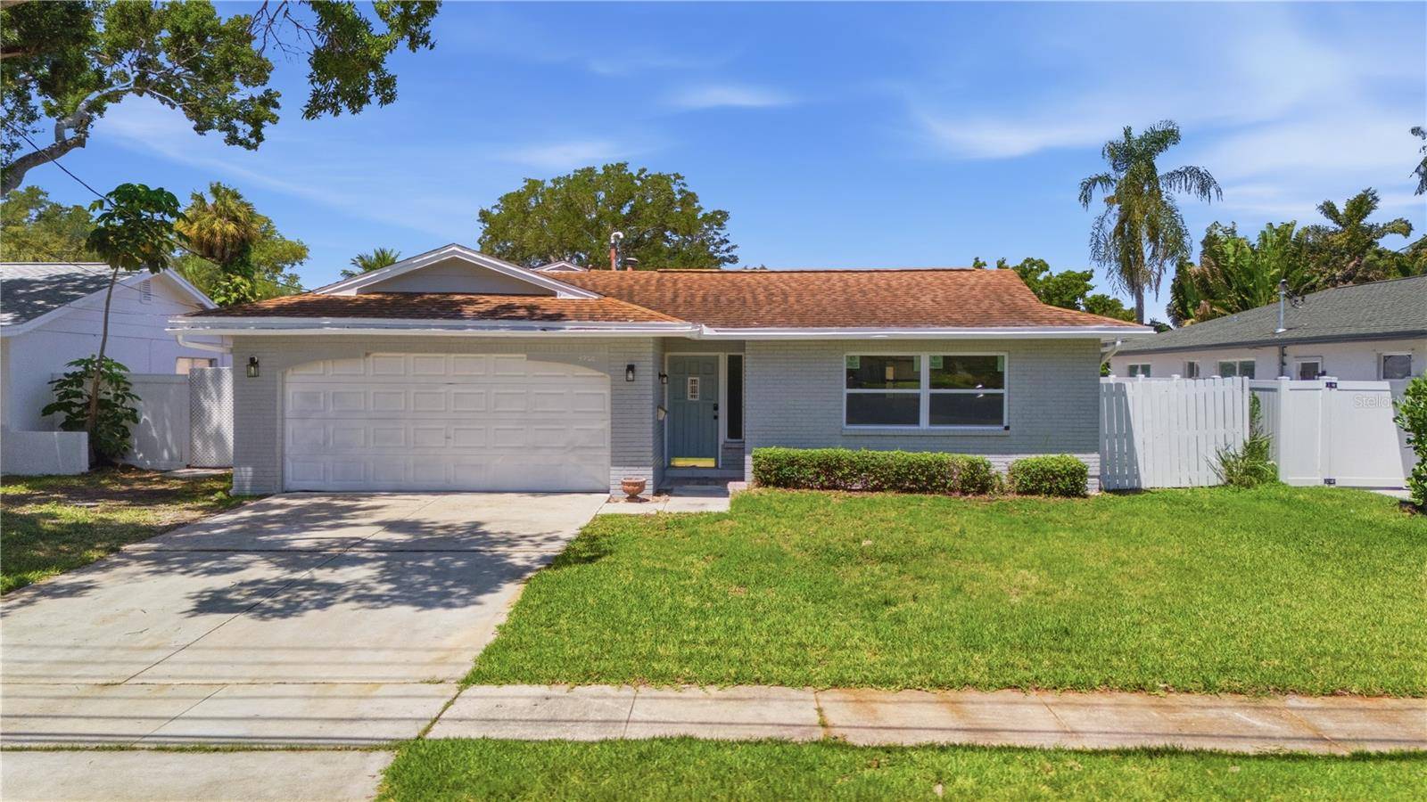 5920 DENVER ST NE, St Petersburg, FL 33703