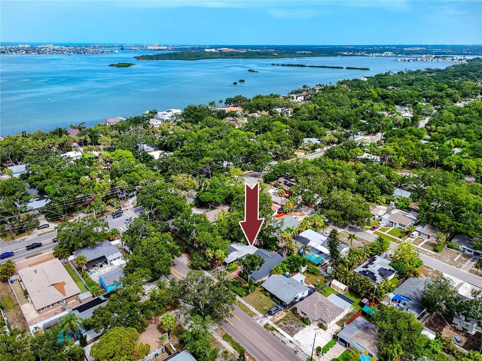 8161 22ND AVE N, St Petersburg, FL 33710
