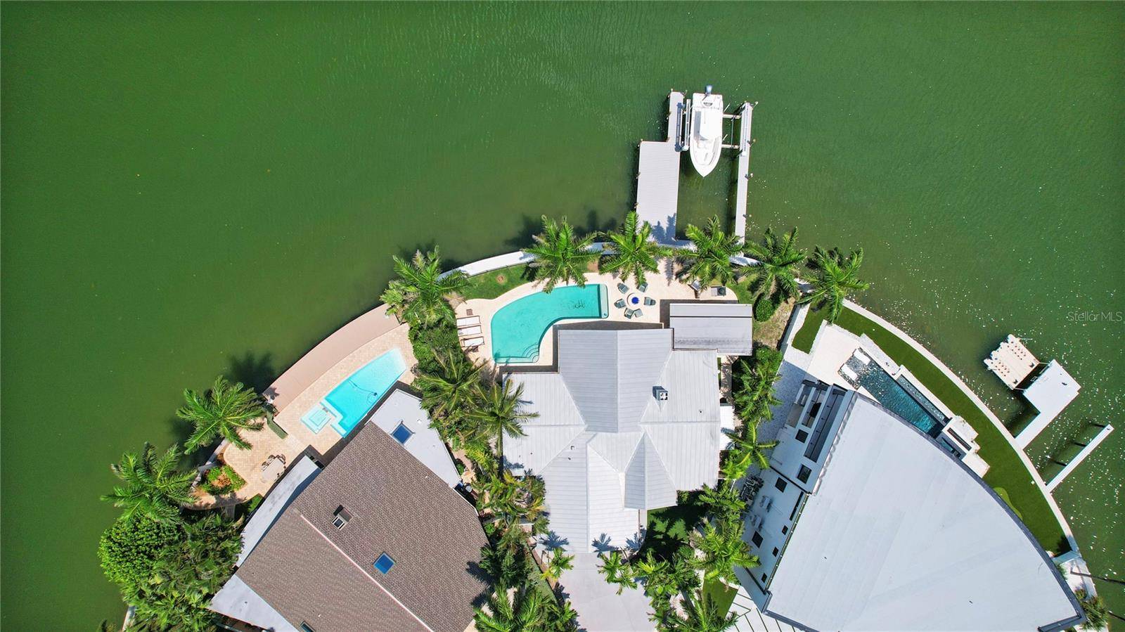 450 22ND ST, Belleair Beach, FL 33786