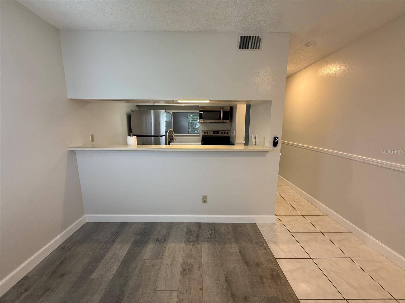 7128 WATERSIDE DR #7128, Tampa, FL 33617