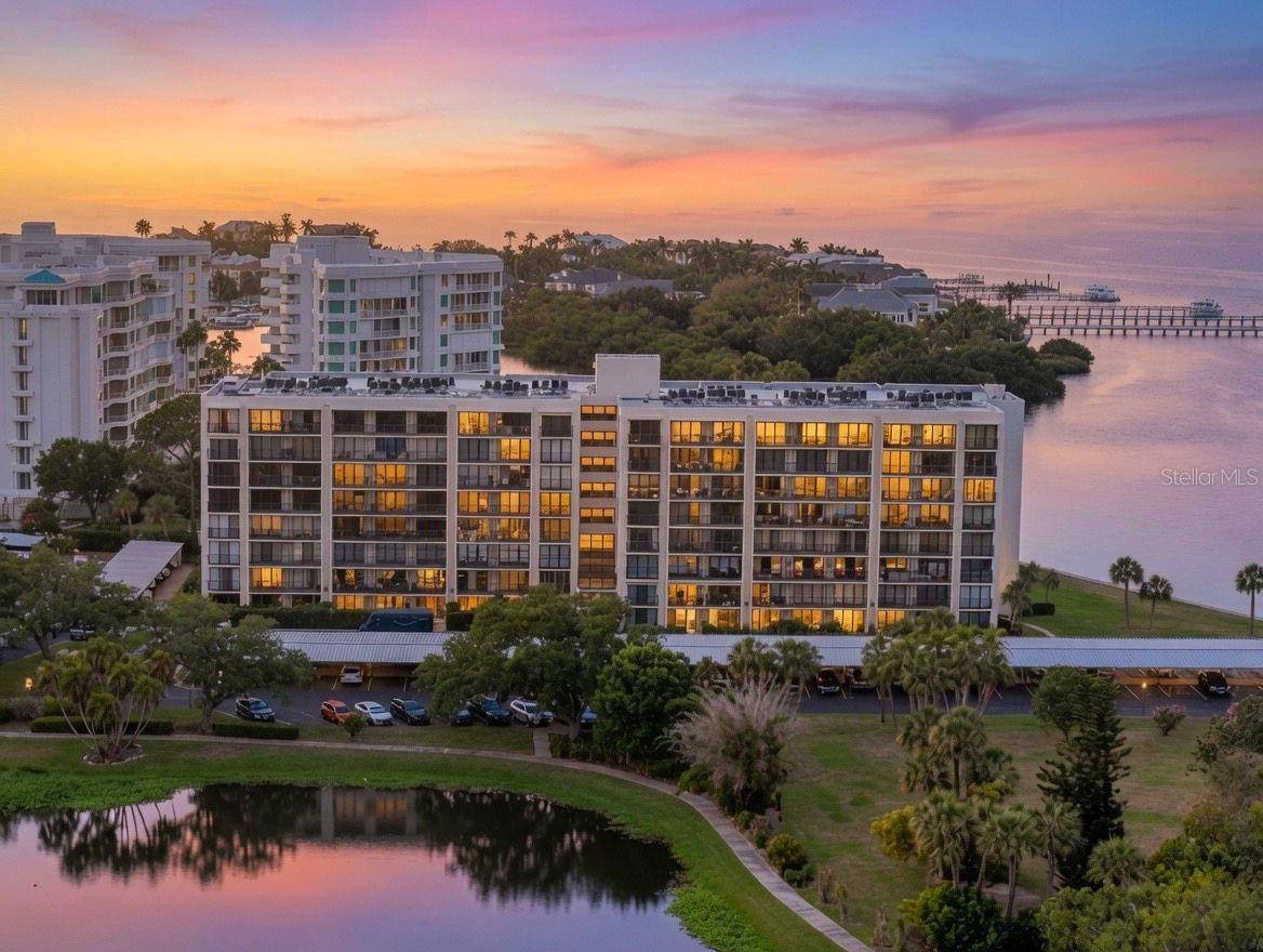 100 OAKMONT LN #204, Belleair, FL 33756
