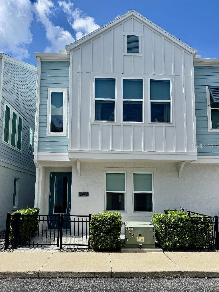 2317 LINDSTROM ST, Sarasota, FL 34237