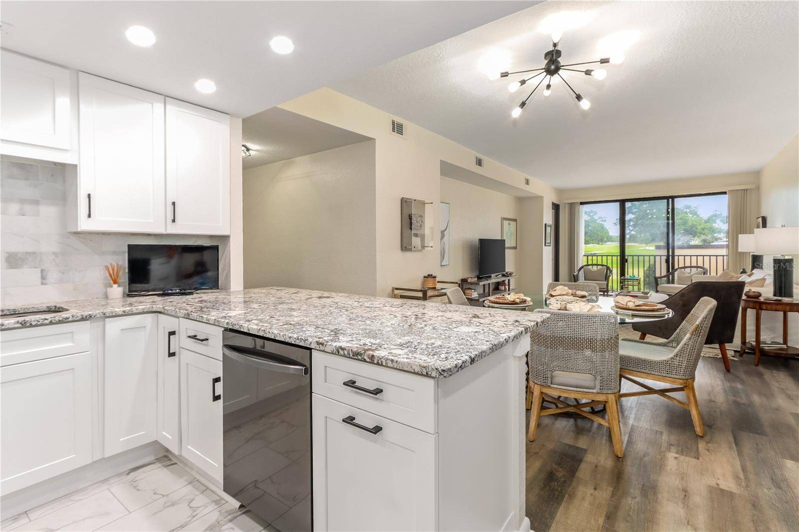 4 BELLEVIEW BLVD #205, Belleair, FL 33756