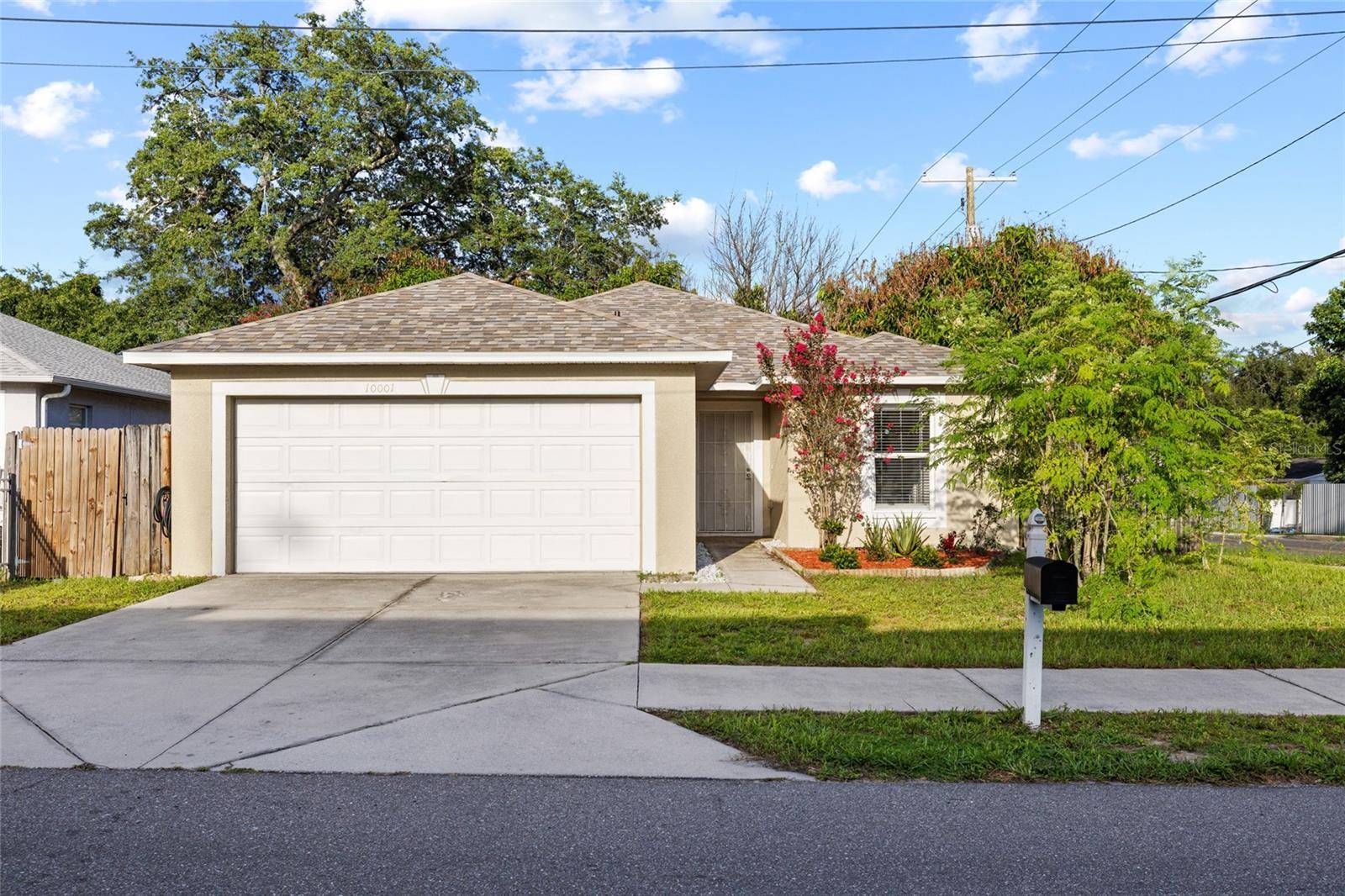 10001 FLORENCE AVE N, Tampa, FL 33612