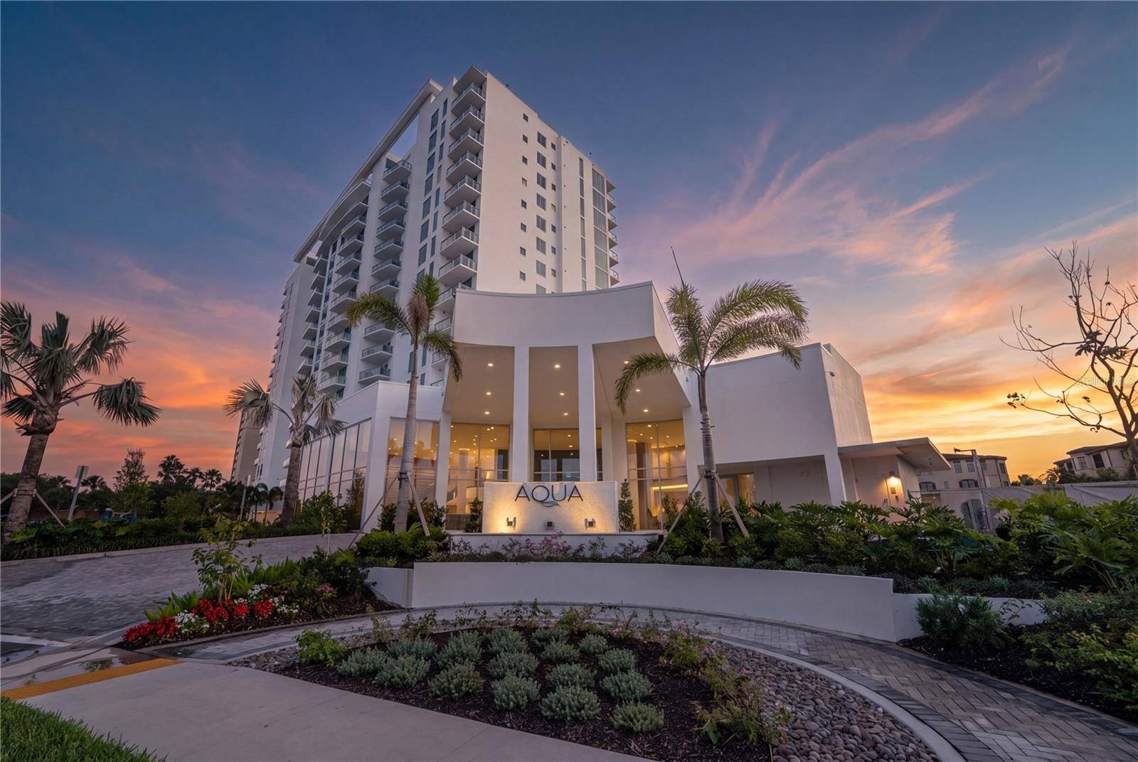 5713 BOWEN DANIEL DR #402, Tampa, FL 33616