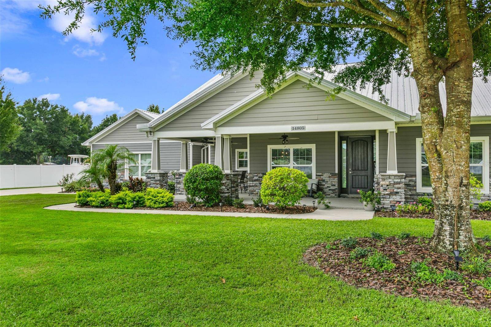 14805 SYDNEY HEIGHTS CT, Dover, FL 33527