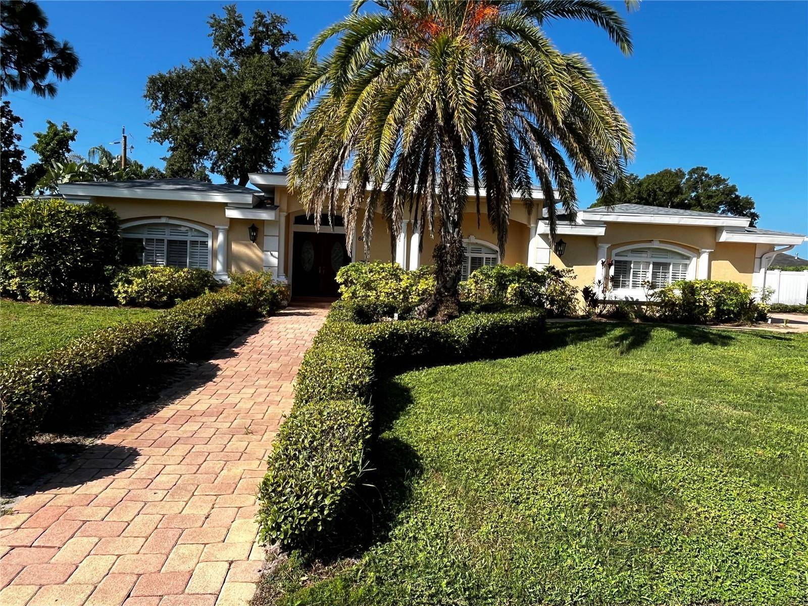 601 PALM AVE, Belleair, FL 33756