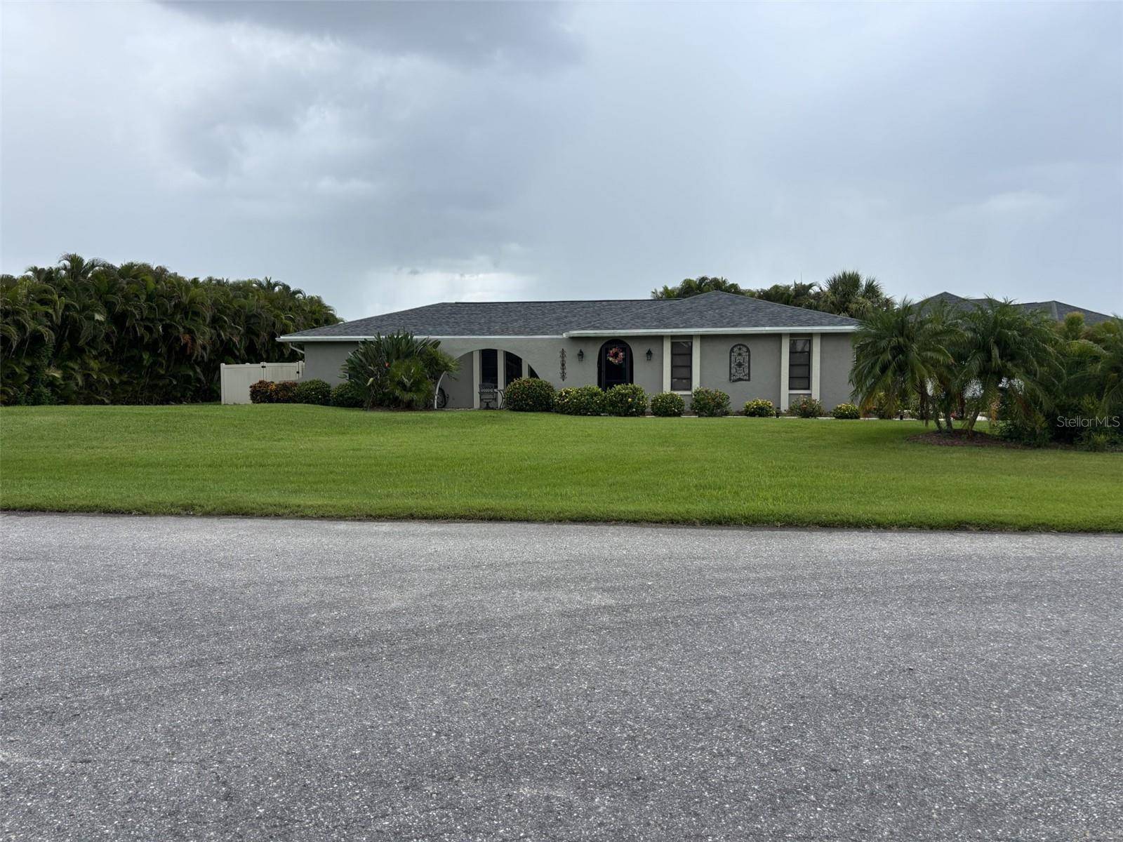 17071 WATERS EDGE CIR, North Fort Myers, FL 33917