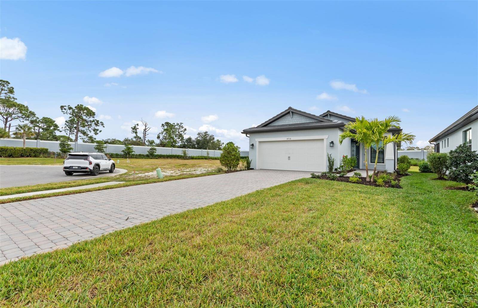 4695 BLUE STAR CT, North Port, FL 34289