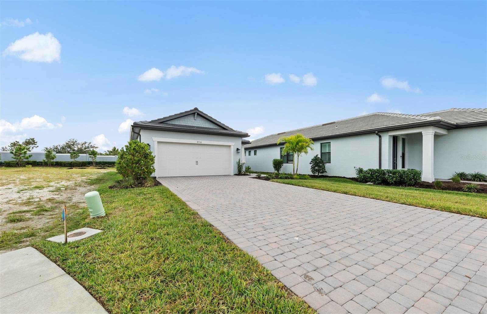 4695 BLUE STAR CT, North Port, FL 34289