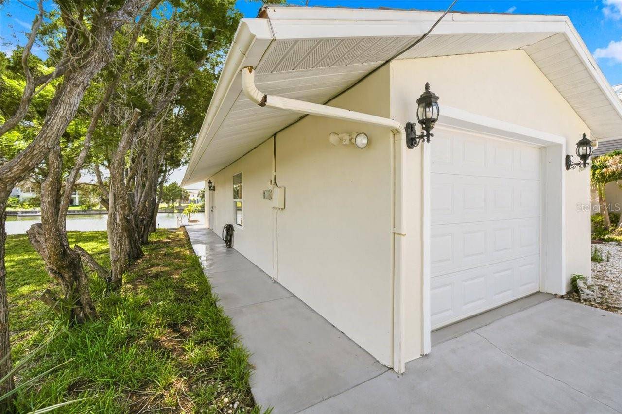 3385 HOLLY SPRINGS DR, Hernando Beach, FL 34607