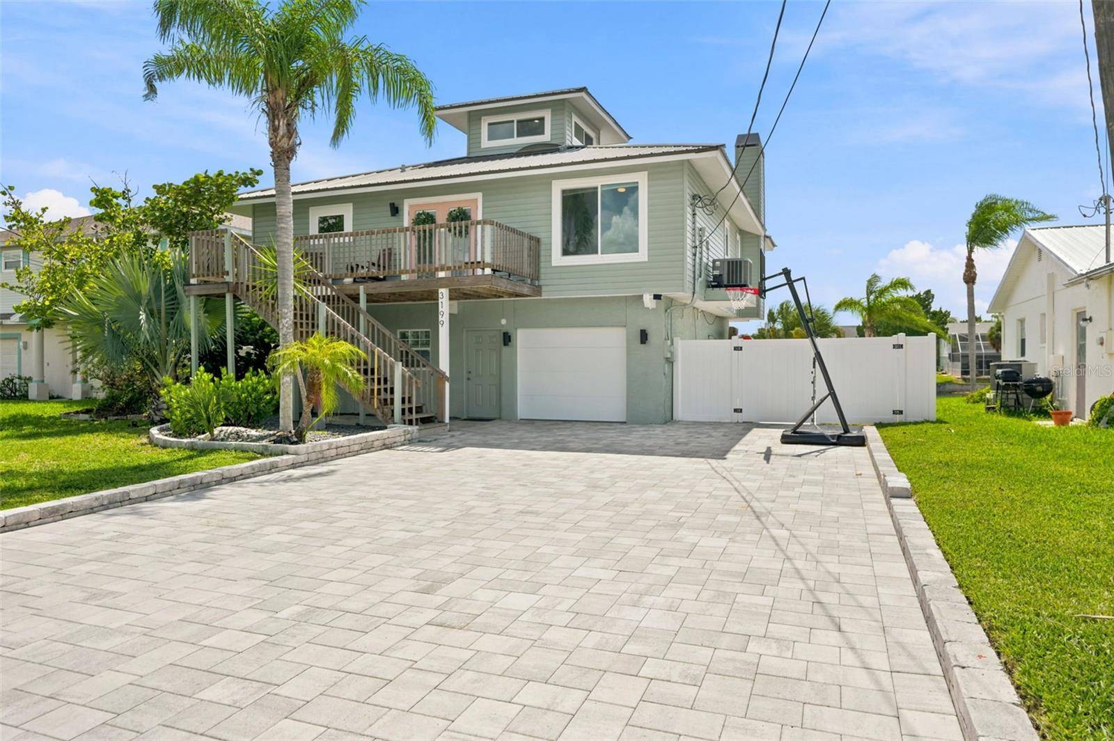 3199 AZALEA DR, Hernando Beach, FL 34607