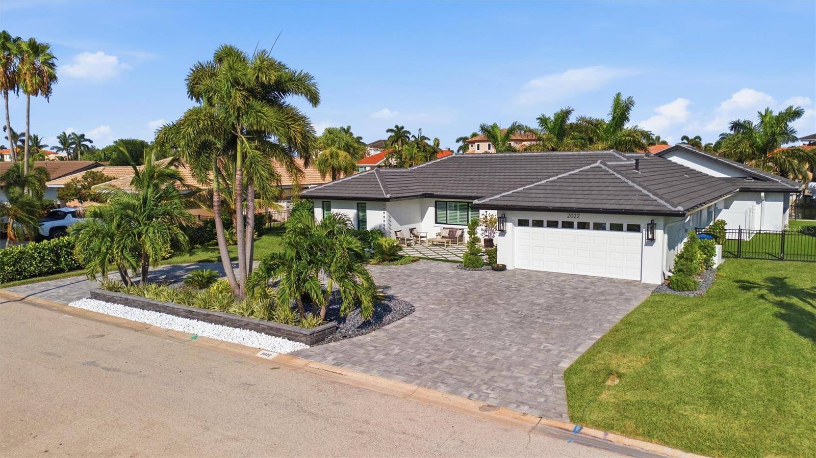 2022 HAWAII AVE NE, St Petersburg, FL 33703