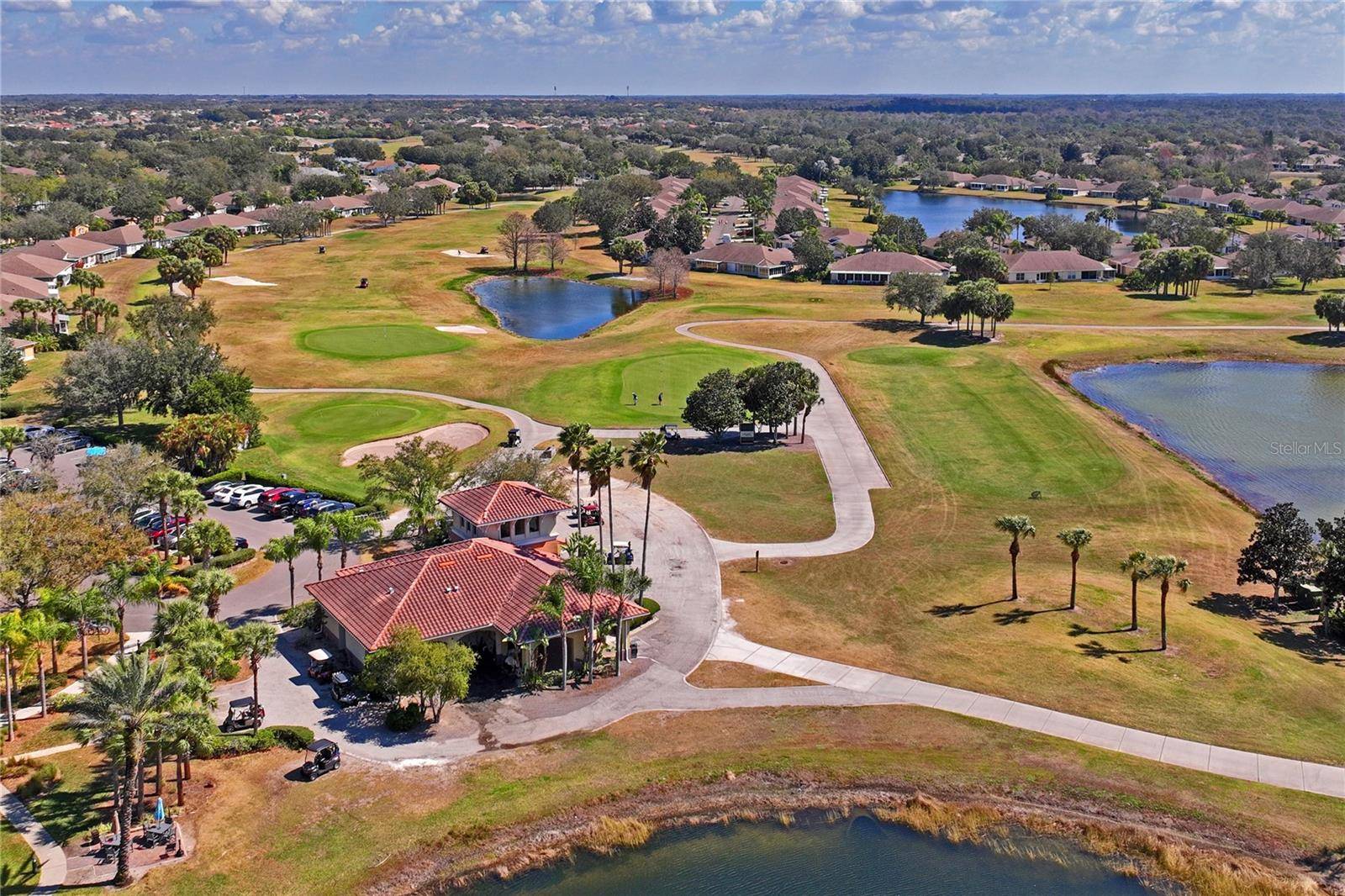 2208 WORTHINGTON GREENS DR #2208, Sun City Center, FL 33573