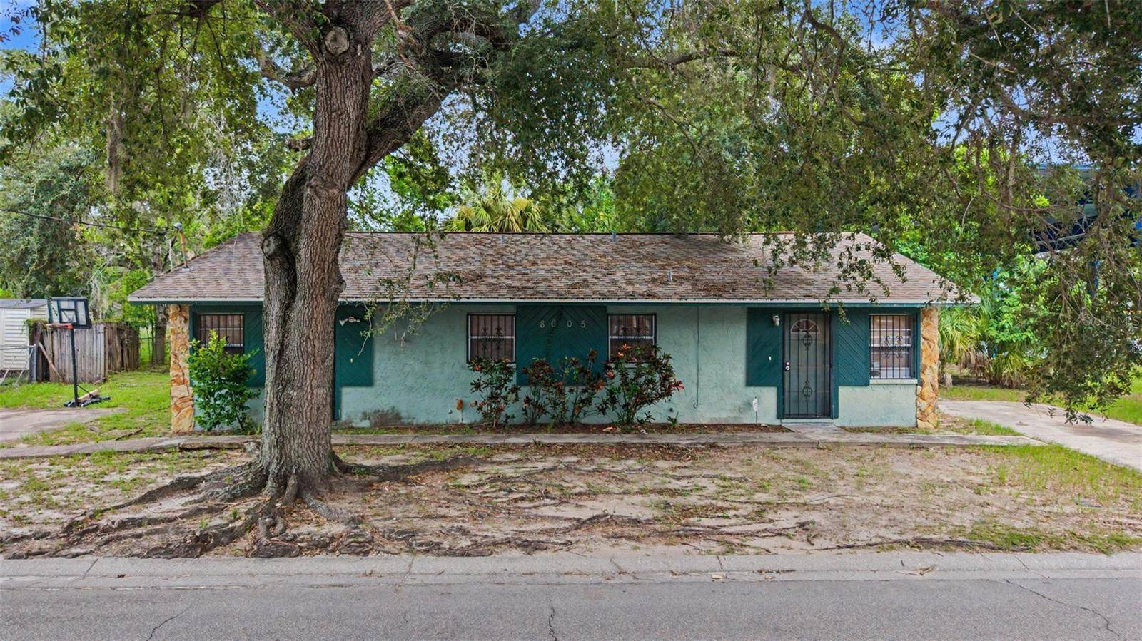 8605 N 12TH ST, Tampa, FL 33604