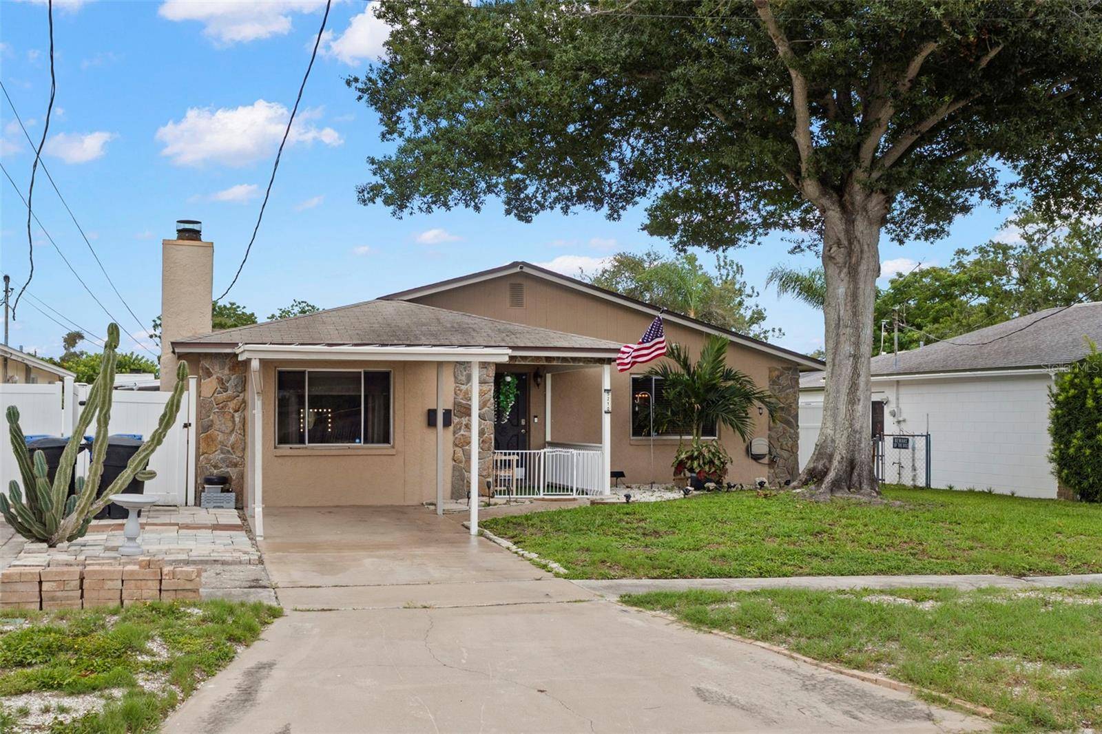 5210 6TH ST S, St Petersburg, FL 33705