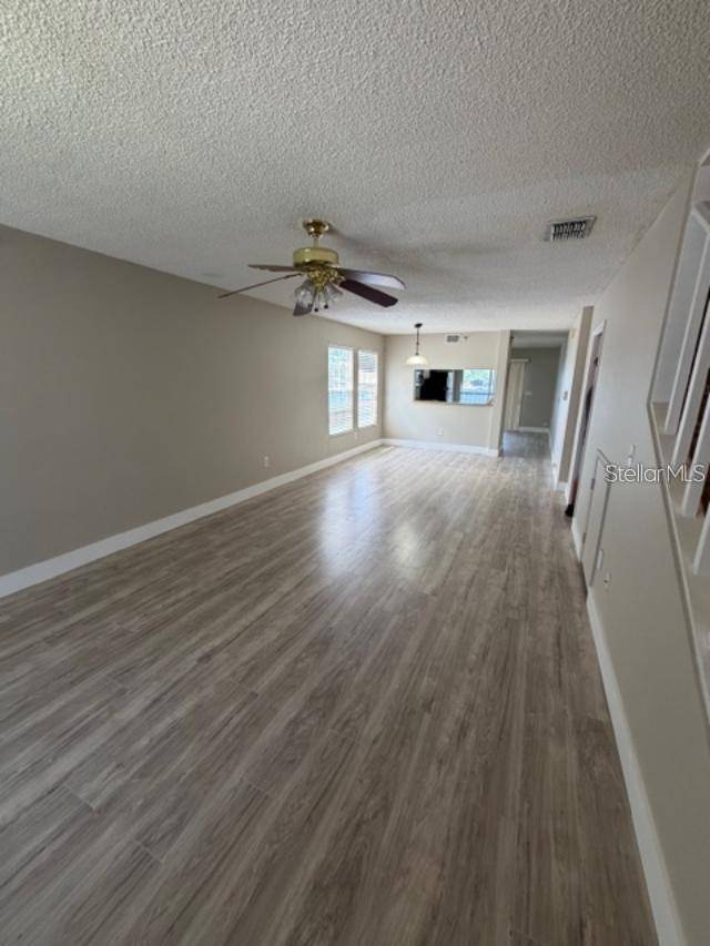 7202 E BANK DR #201, Tampa, FL 33617