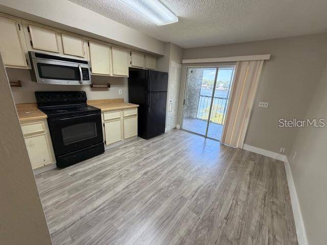 7202 E BANK DR #201, Tampa, FL 33617