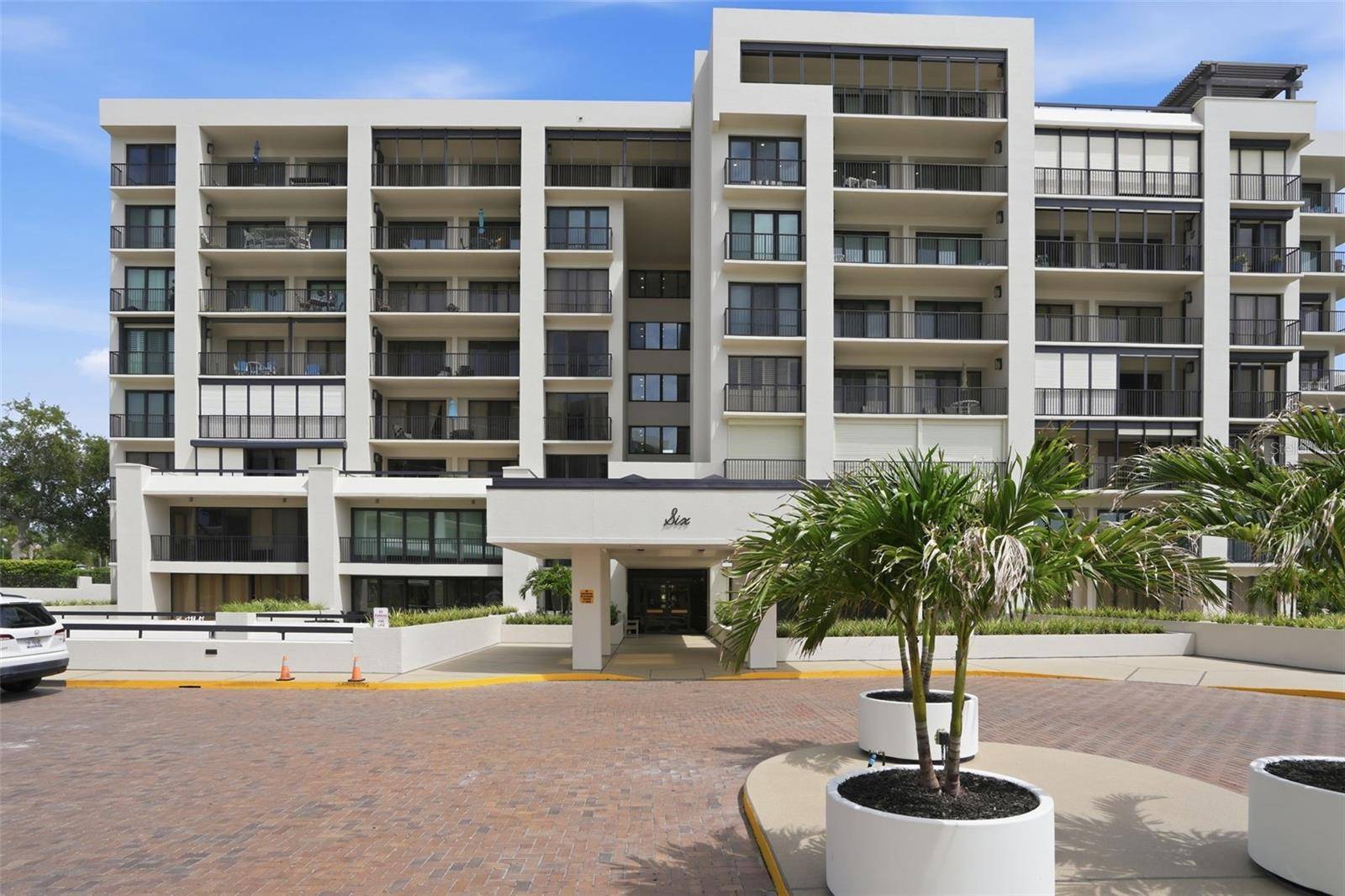 6 BELLEVIEW BLVD #705, Belleair, FL 33756