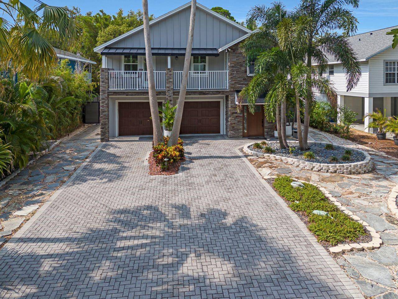 940 WISCONSIN AVE, Palm Harbor, FL 34683