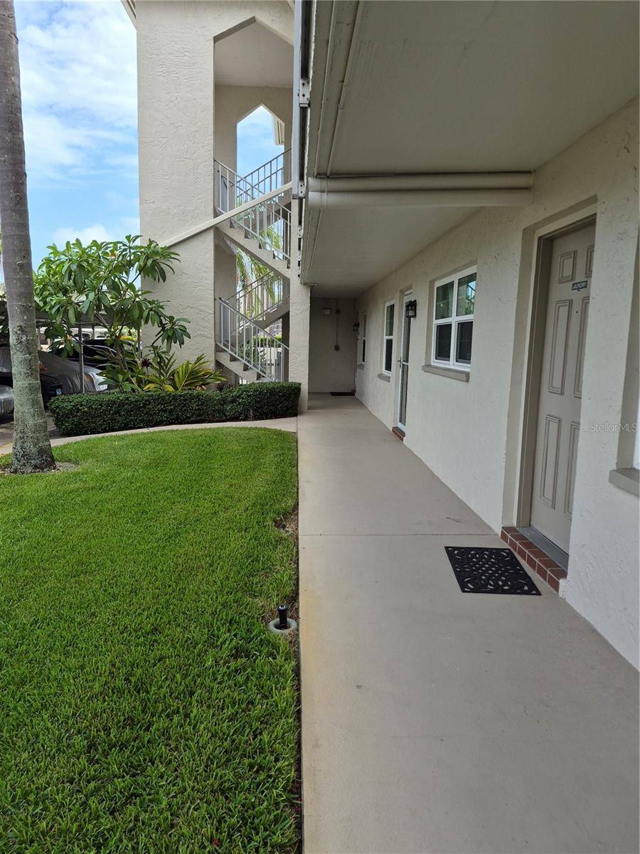970 VIRGINIA ST #103, Dunedin, FL 34698