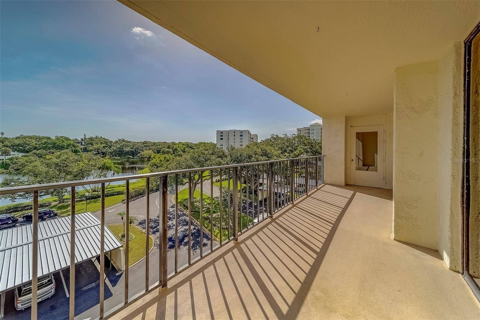 100 OAKMONT LN #504, Belleair, FL 33756