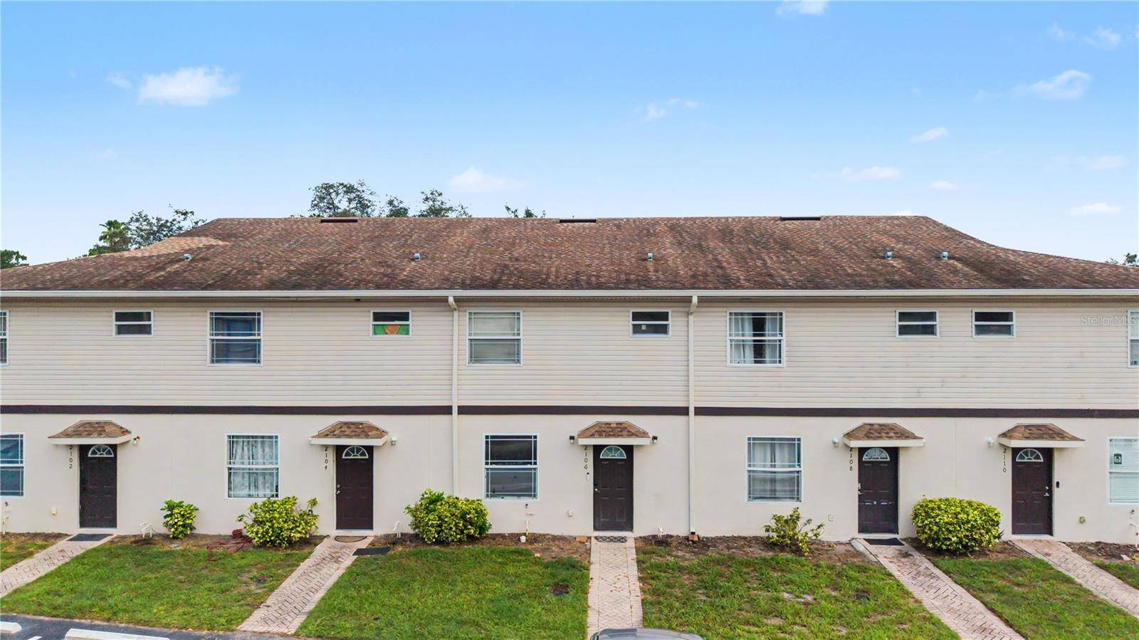 2106 PINE CHACE CT, Tampa, FL 33613