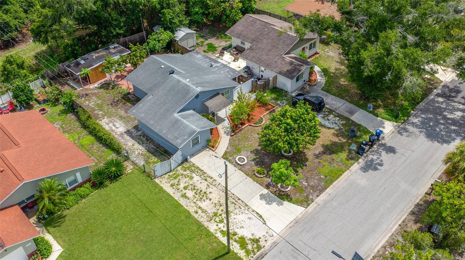 4115 55TH AVENUE DR E, Bradenton, FL 34203