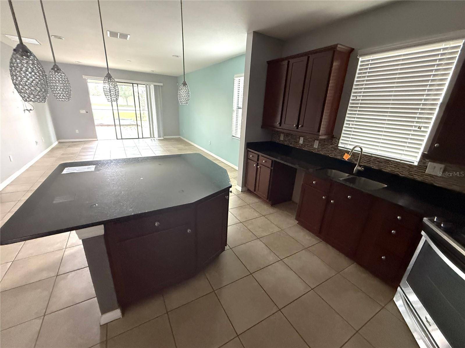 1890 ALTAVISTA CIR, Lakeland, FL 33810