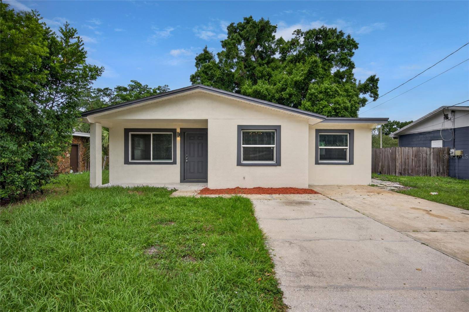 1610 N LOIS AVE, Tampa, FL 33607
