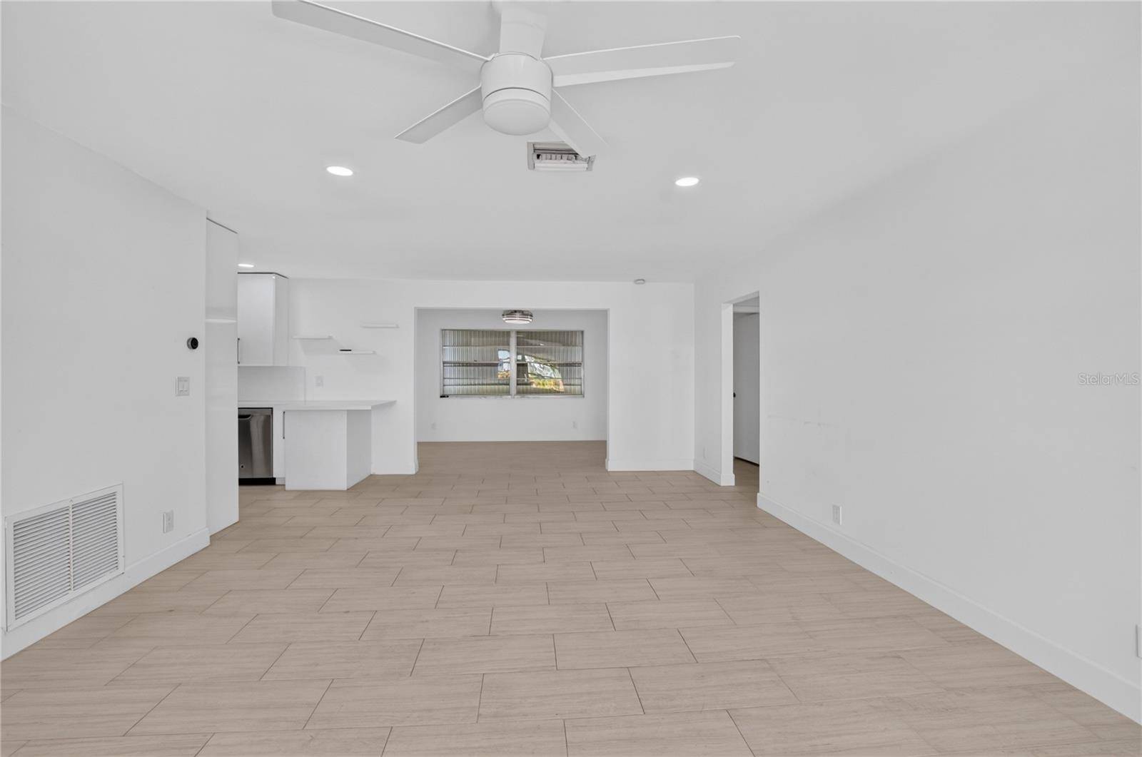 719 SW 18TH ST, Boynton Beach, FL 33426