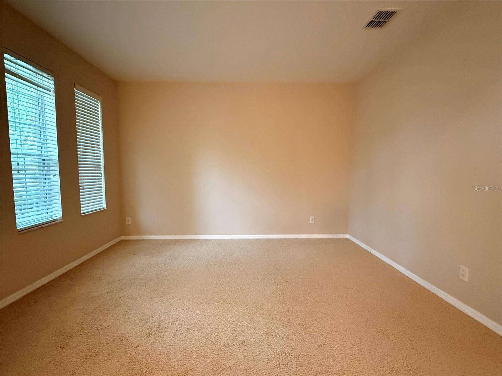10856 BREAKING ROCKS DR, Tampa, FL 33647