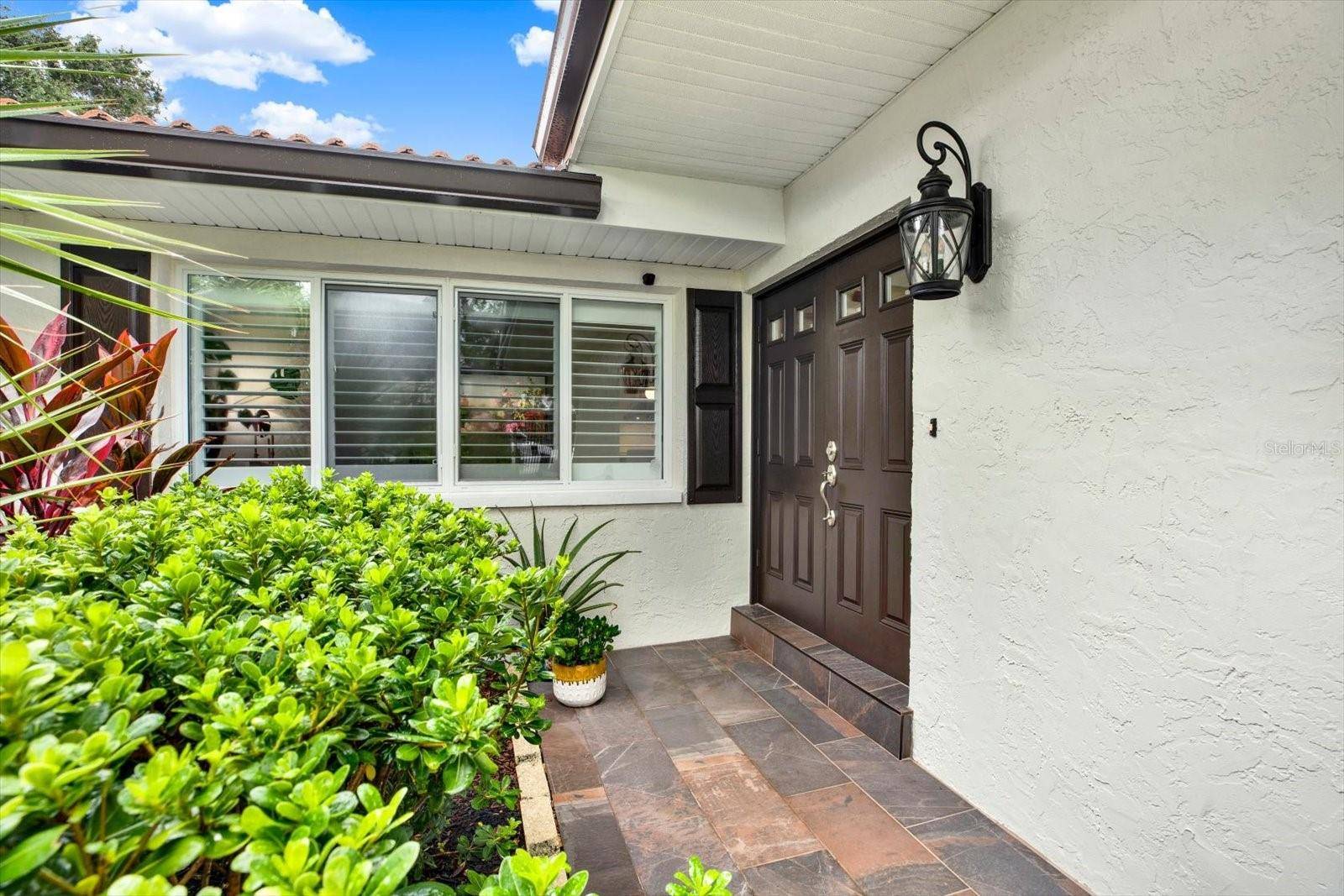 1040 PALM DR, Belleair Beach, FL 33786