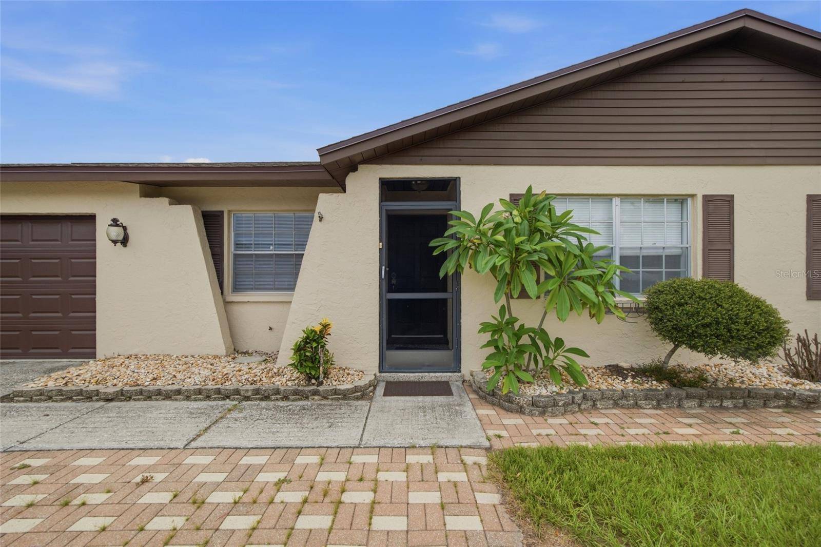 2971 FOREST CIR, Seffner, FL 33584
