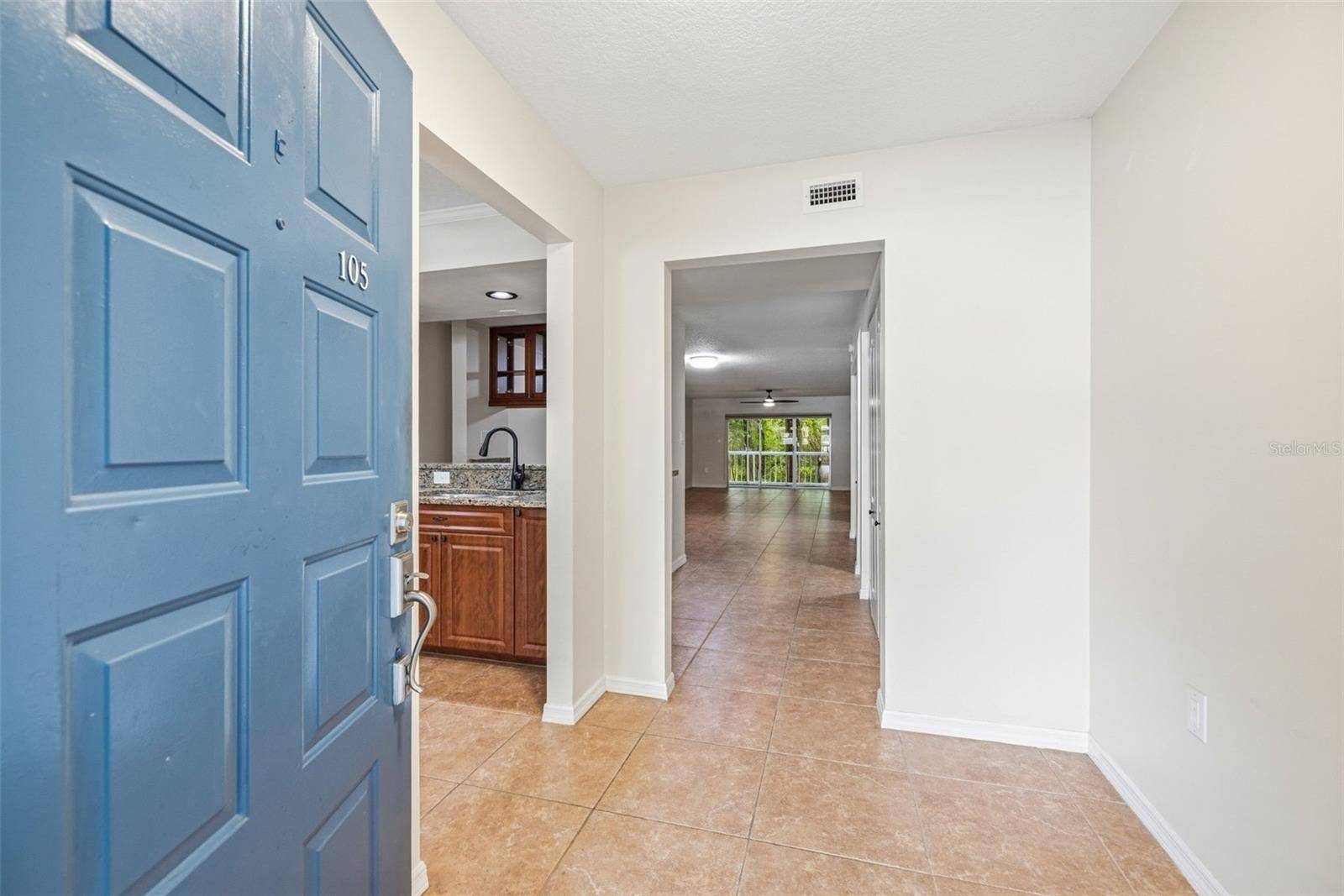 2533 DOLLY BAY DR #105, Palm Harbor, FL 34684