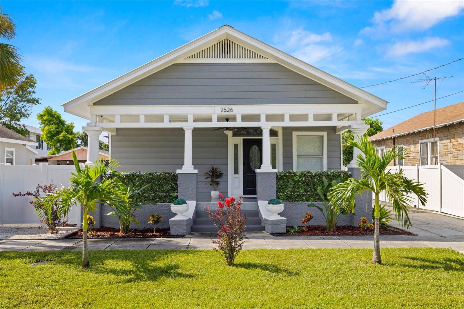 2526 W UNION ST, Tampa, FL 33607
