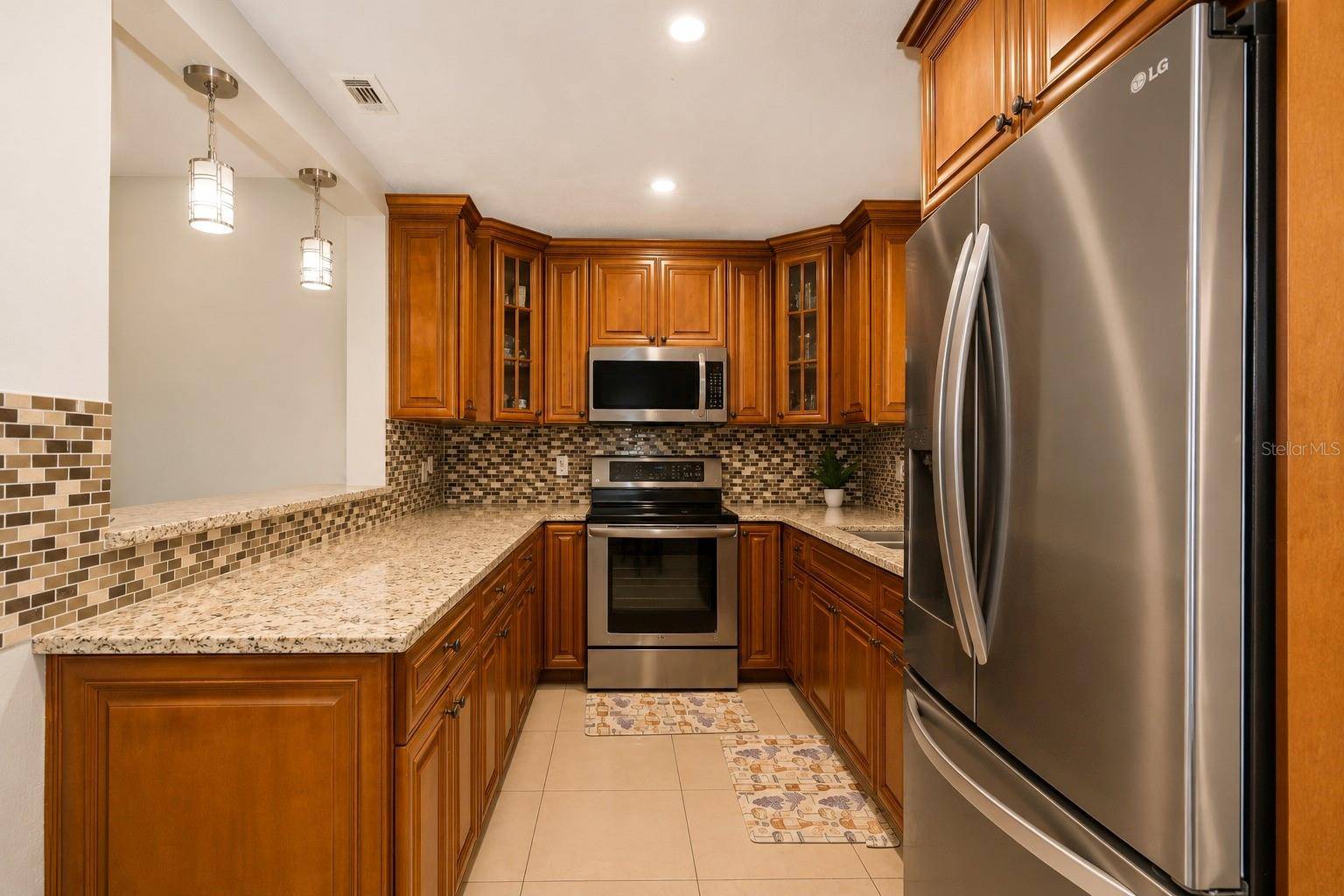 4409 W HANNA AVE, Tampa, FL 33614