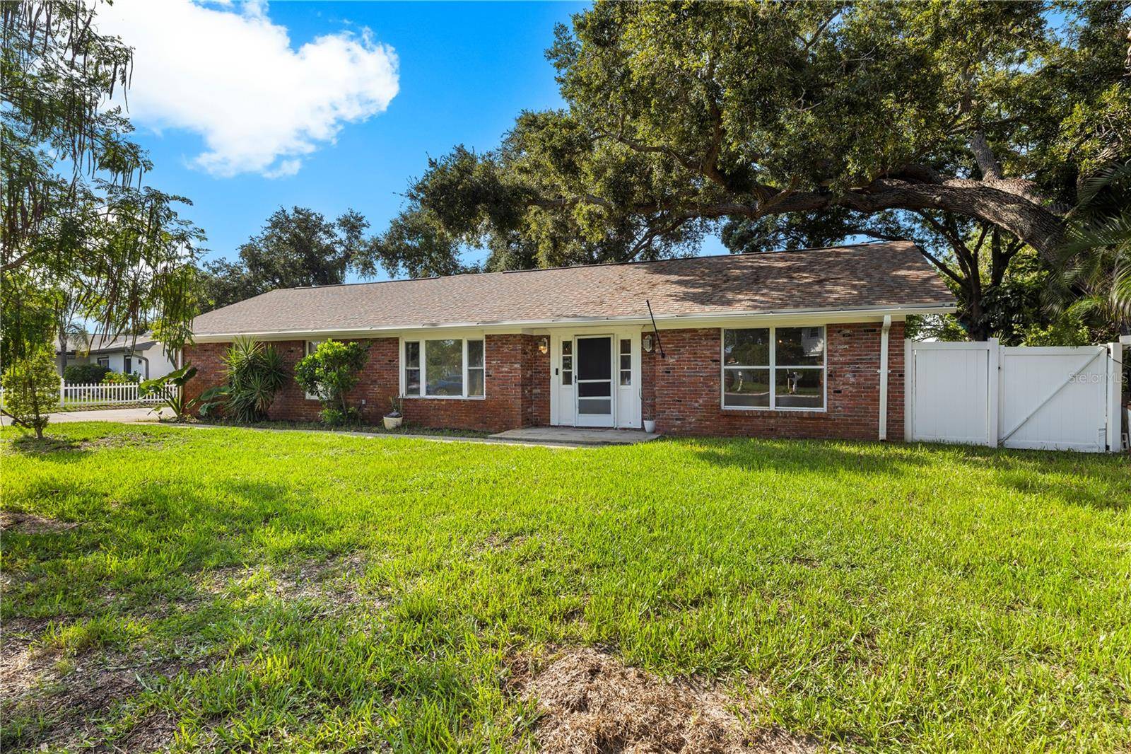 13589 101ST TER, Seminole, FL 33776
