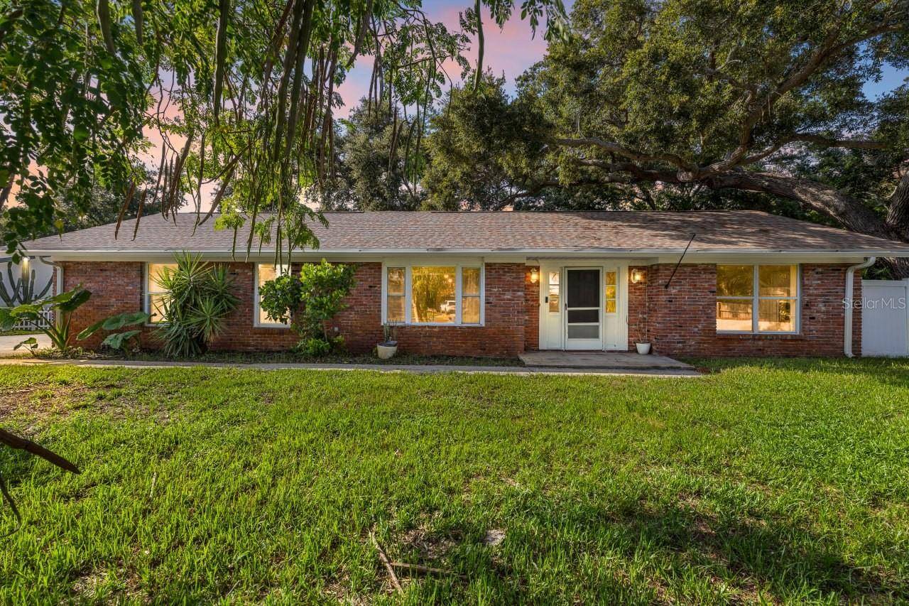 13589 101ST TER, Seminole, FL 33776