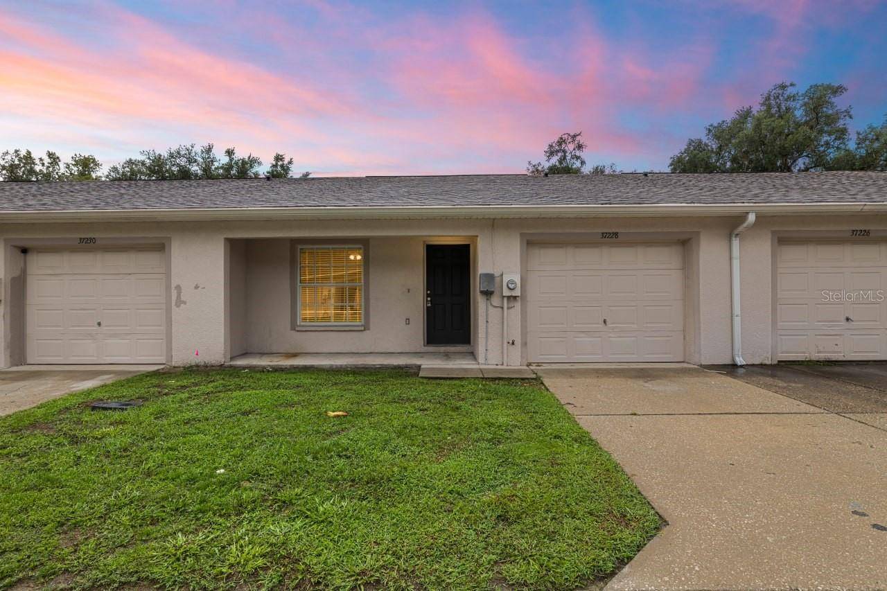 37228 GRASSY HILL LN, Dade City, FL 33525