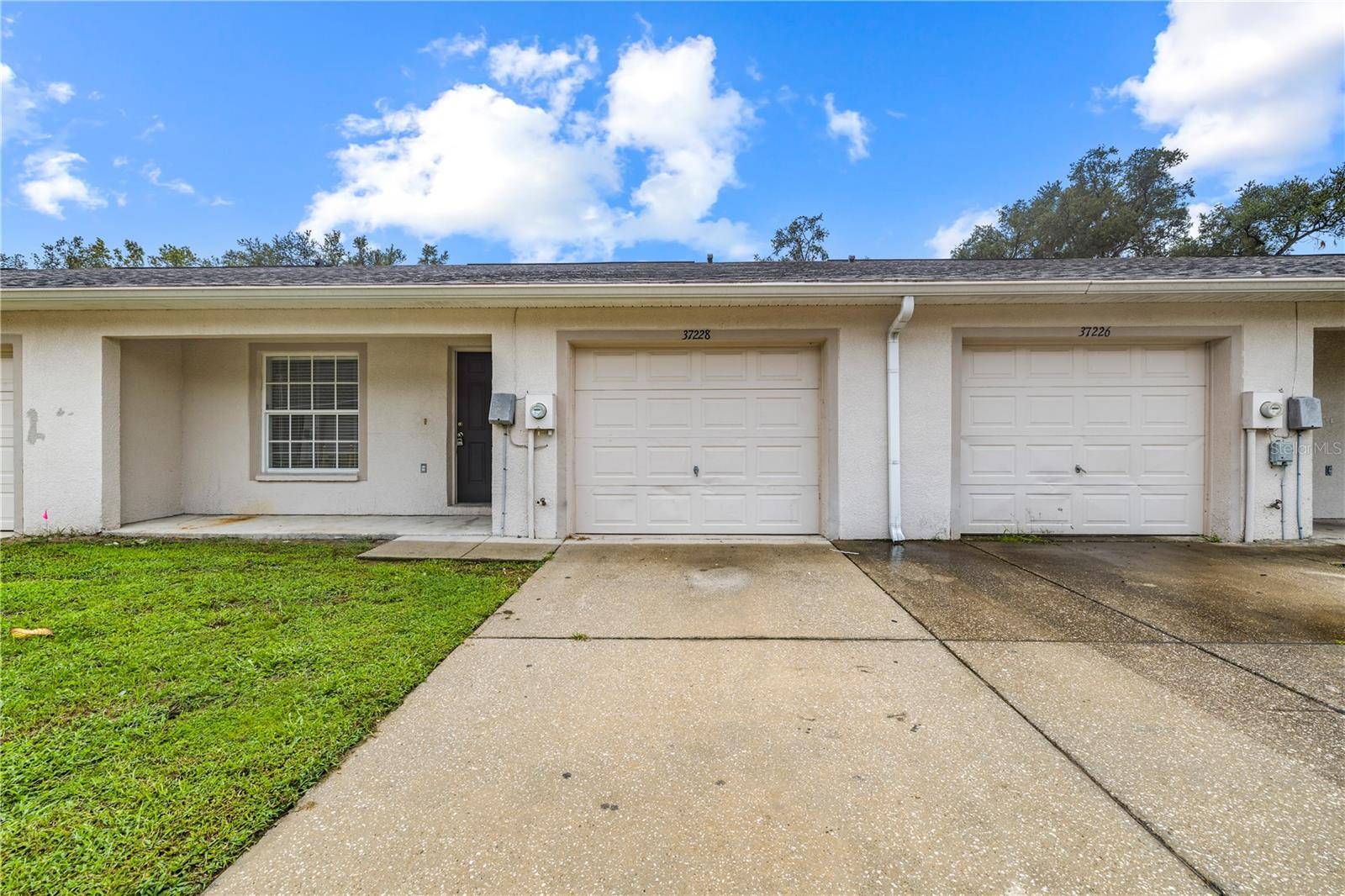 37228 GRASSY HILL LN, Dade City, FL 33525