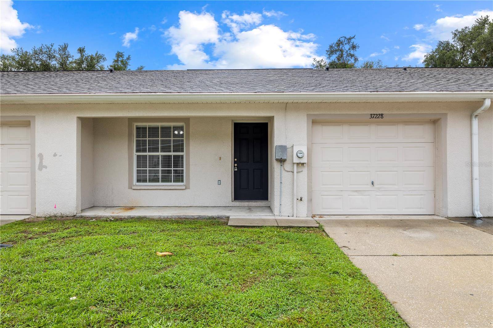 37228 GRASSY HILL LN, Dade City, FL 33525
