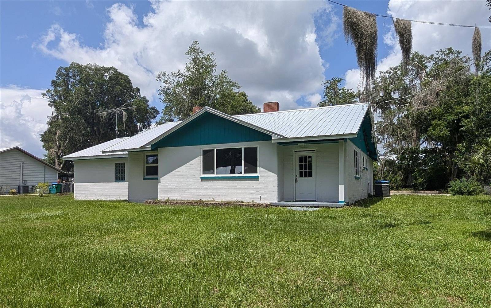 414 S PROSPECT ST, Crescent City, FL 32112