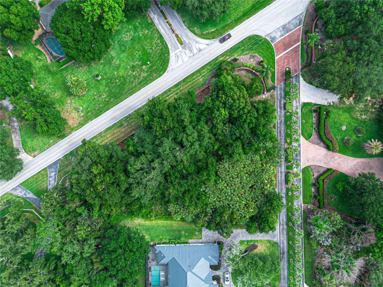 000 LAKESHORE POINTE BLVD, Mount Dora, FL 32757