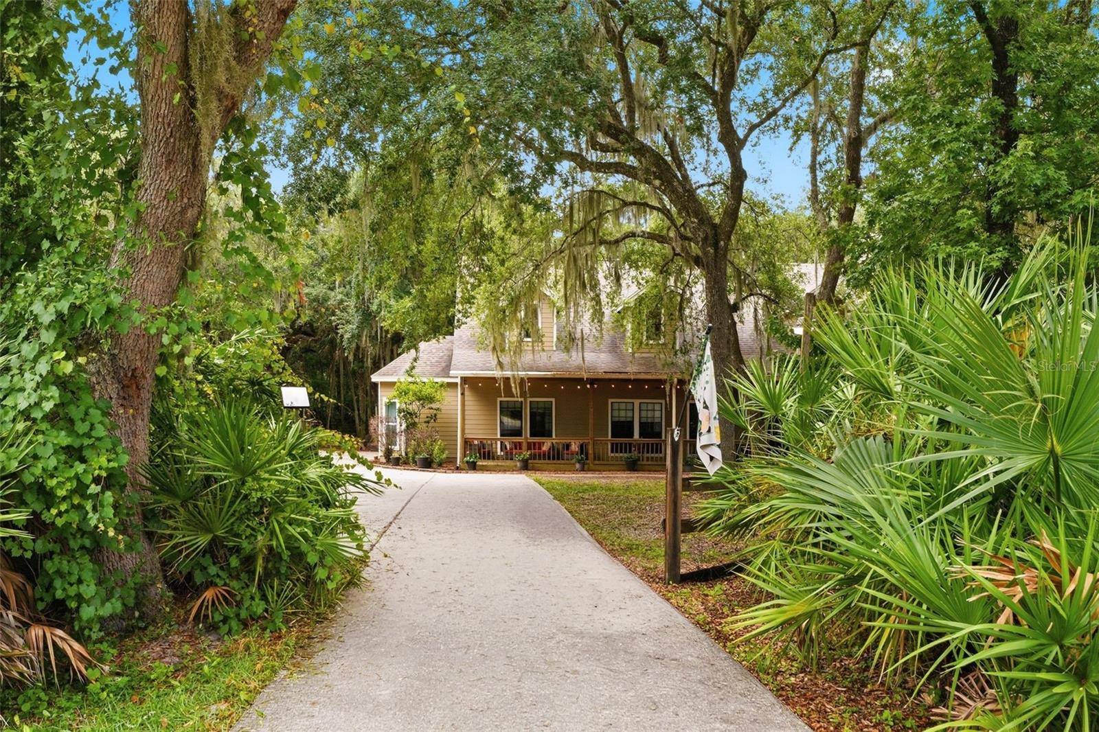 381 N JUNGLE RD, Geneva, FL 32732
