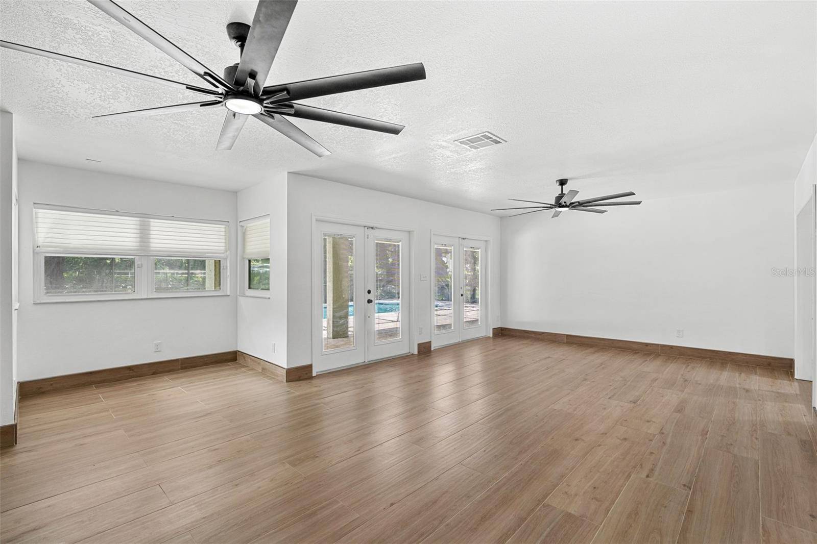 3271 MAJESTIC OAK DR, St Cloud, FL 34771
