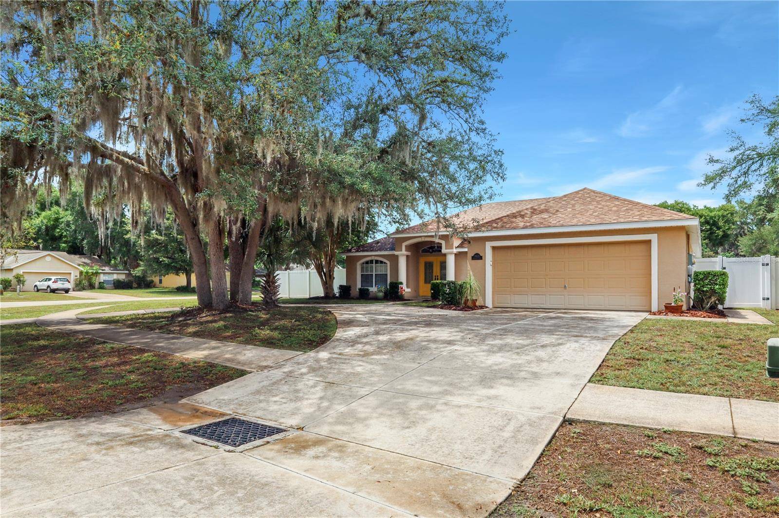 34224 SHADEWOOD CIR, Leesburg, FL 34788