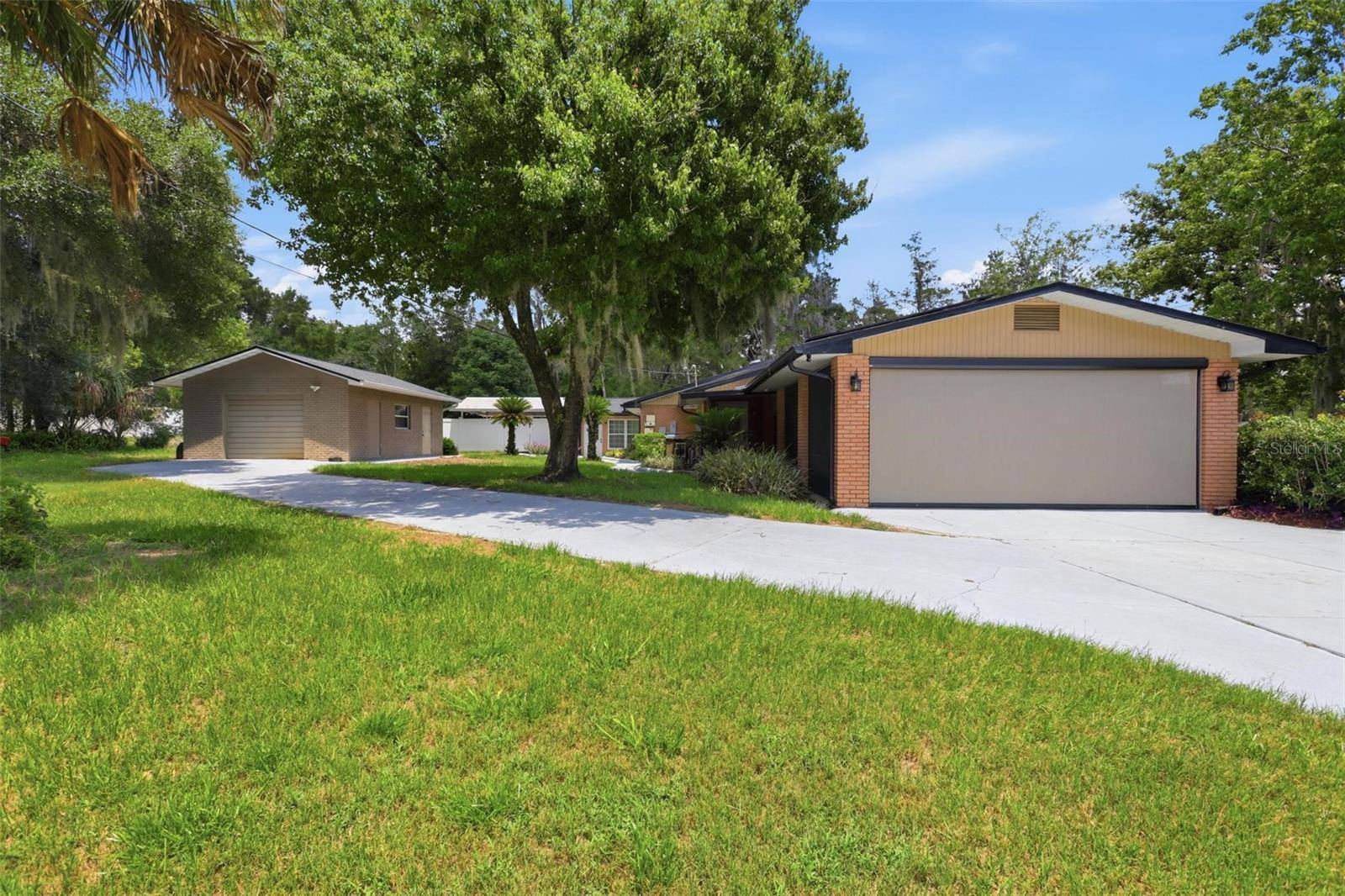 1570 GLENWOOD RD, Deland, FL 32720