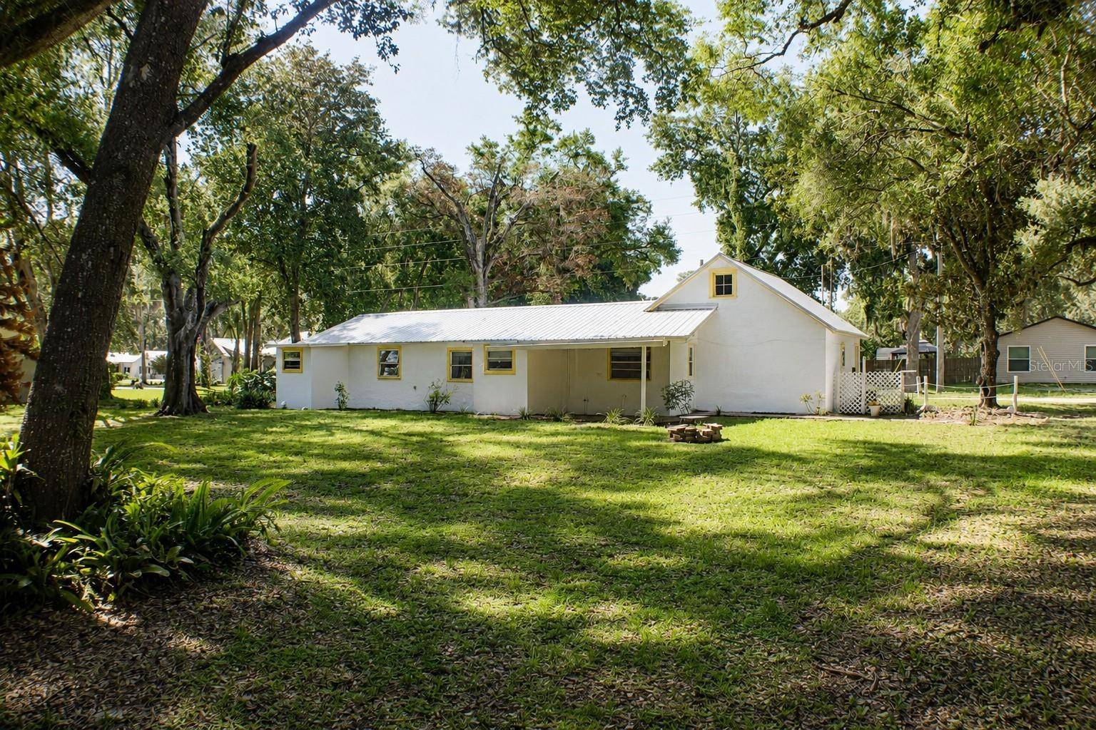 490 JOHN ST #A & B, Lake Helen, FL 32744