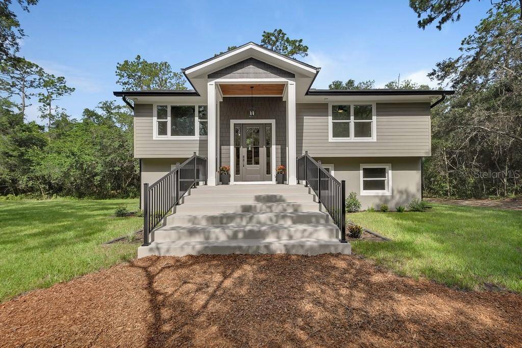 1530 DEERMOSS LN, Deland, FL 32720